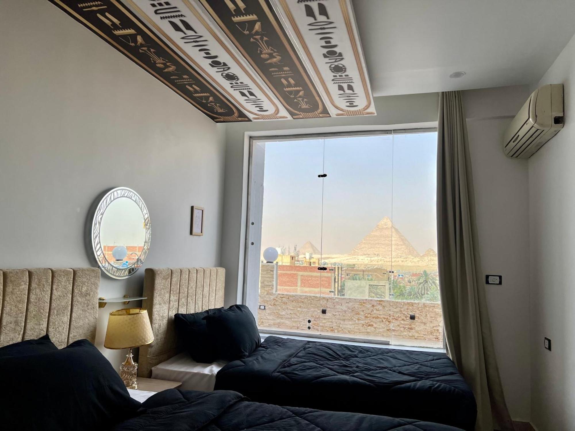 New Hope Pyramids View Apartment *