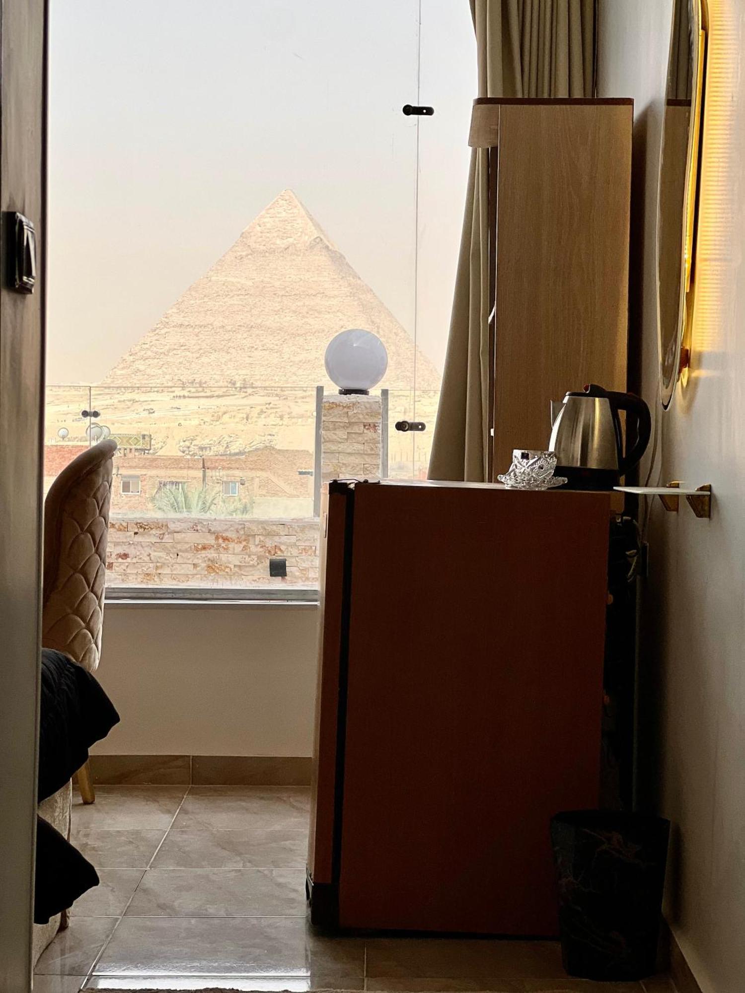 New Hope Pyramids View * Cairo