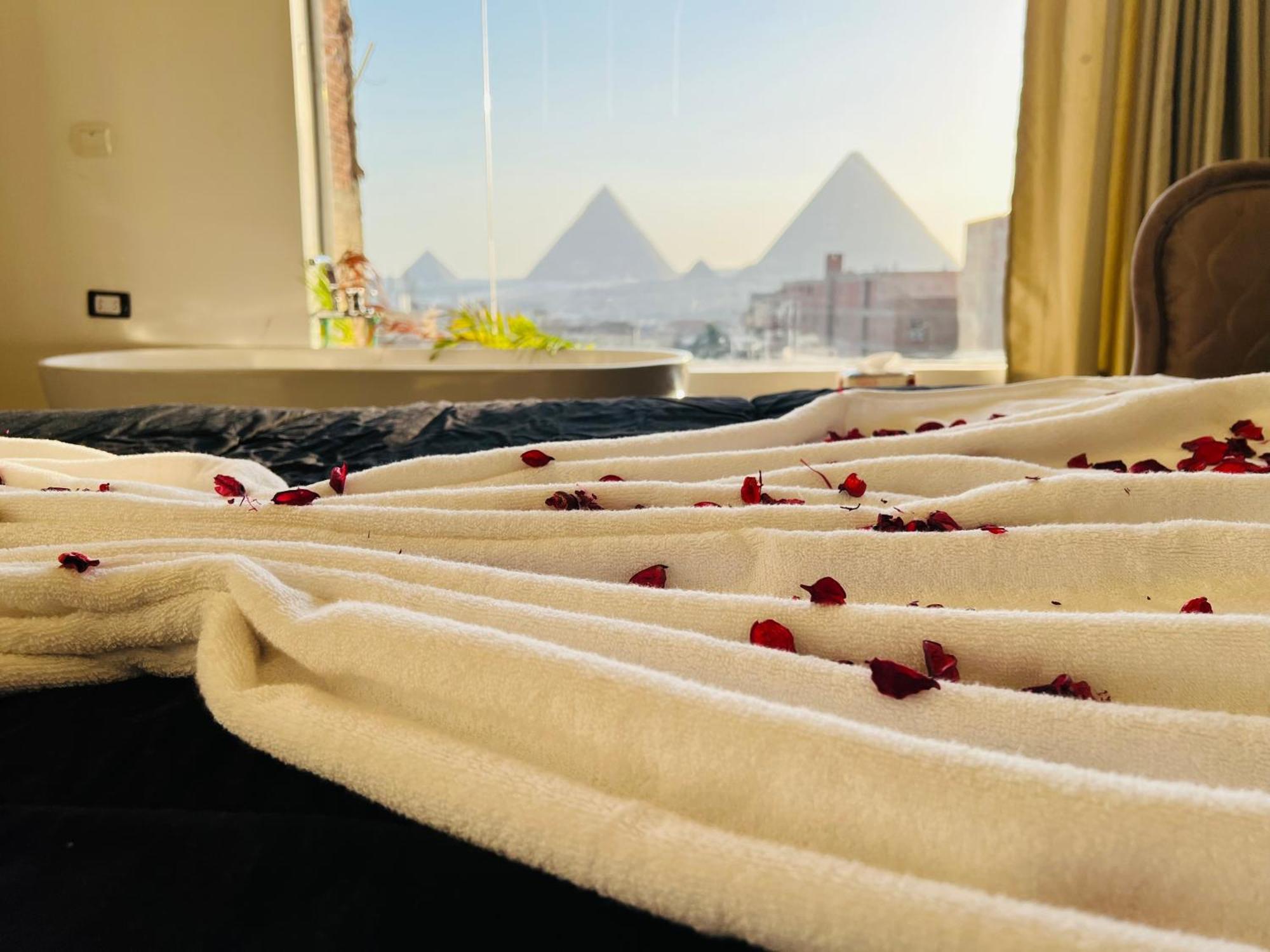 New Hope Pyramids View Apartment Cairo